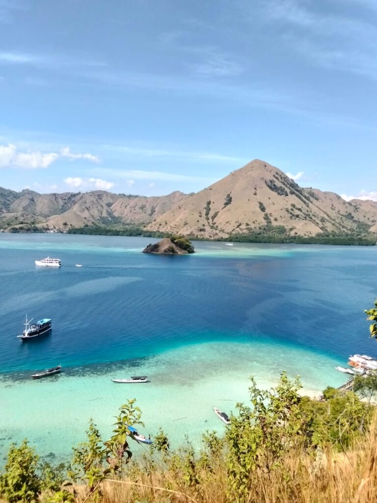labuan bajo tour